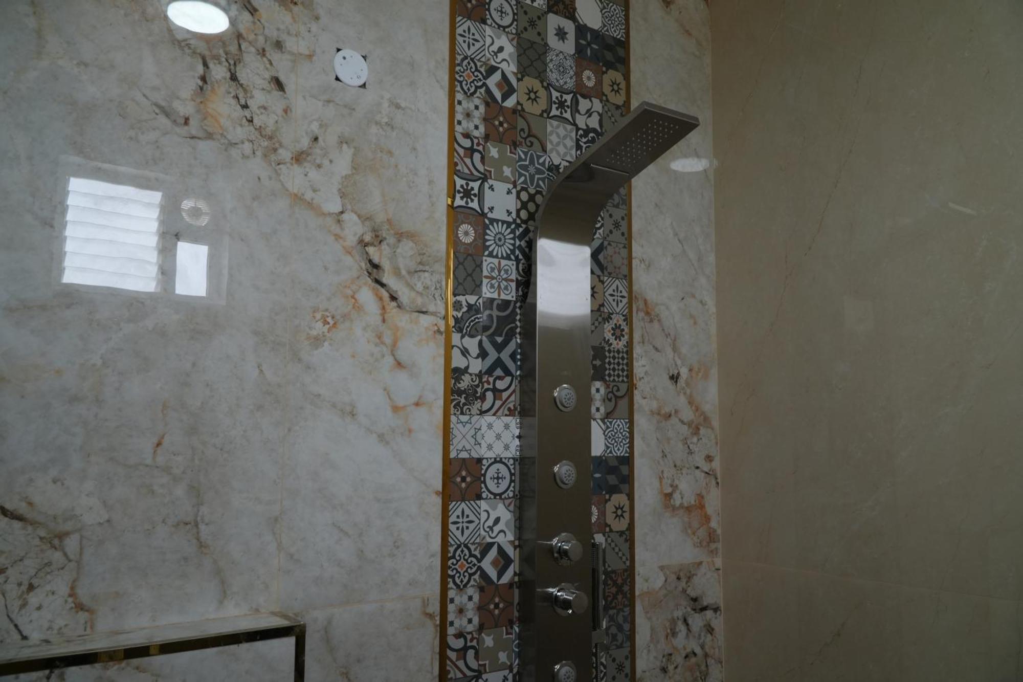 Uj Pallazzio - Business Class Luxury Hotel Tiruvannamalai Exterior photo